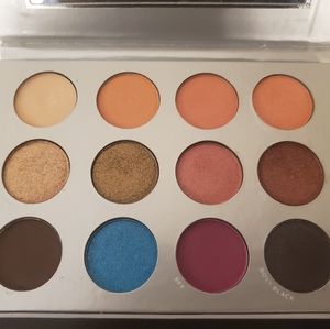 PUR X Boxycharm eyeshadow palette